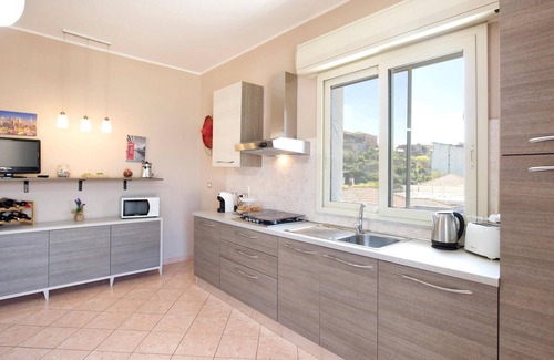 Villa San Giovanni Apartment | Vacation apartment in Villa San Giovanni, just 10 km from Messina and 15 km from Reggio Calabria.