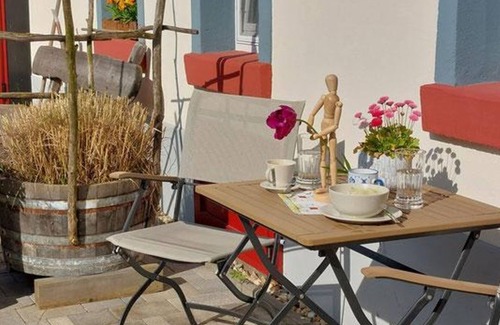 Bertsdorf Apartment | Vacation apartment Alter Stall - Hossies Hof