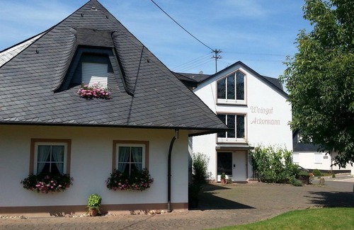 Zeltingen-Rachtig Apartment | Vacation apartment 2 - Weingut Ackermann