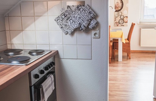 Hahnlein Apartment | Vacation apartment Johann-Valentin-May Straße with two separate single bedrooms
