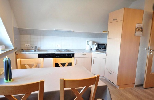 Neuharlingersiel Apartment | Vacation apartment Baltrum Deichringstr. 10 Whg. 8 - Haus Südereck