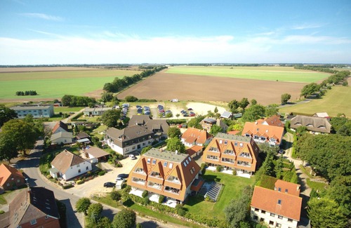 Breege Apartment | Vacation apartment near the harbor with balcony and sea view - Hafenhäuser Breege FeWo 14
