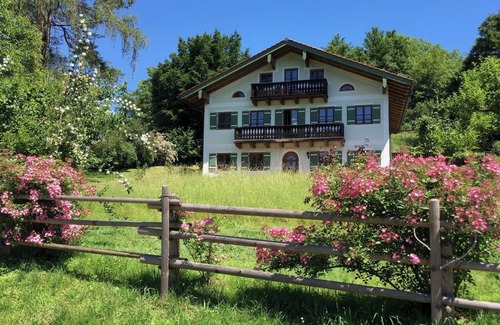 Saaldorf-Surheim Apartment | Vacation apartment 118 sqm with garden and terrace