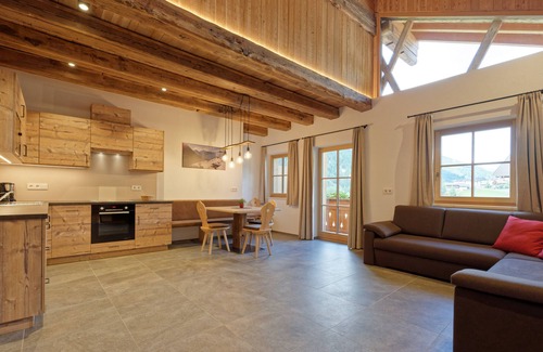 Valle Aurina Apartment | Vacation apartment "Tischlerhof Alm" with balcony and mountain view