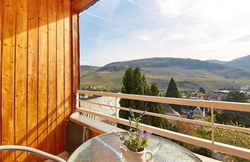 Bernkastel-Kues Apartment | Vacation apartment Panoramablick - House Constanze