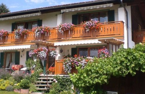 Bad Bayersoien Apartment | Vacation apartment no. 4 - Seeleiten guest house