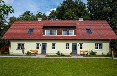 Burg-Dorf Apartment | Vacation apartment "Werben" (GG) - in the four-sided courtyard
