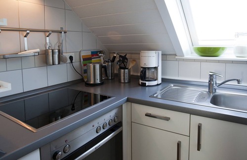 Friedrichskoog-Spitze Apartment | Vacation apartment near the beach with spacious roof terrace