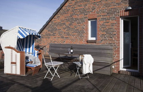 Friedrichskoog-Spitze Apartment | Vacation apartment near the beach with spacious roof terrace