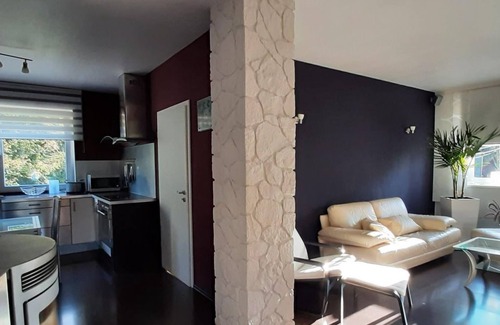 Langenweißbach Apartment | Vacation apartment in the green Mulde valley