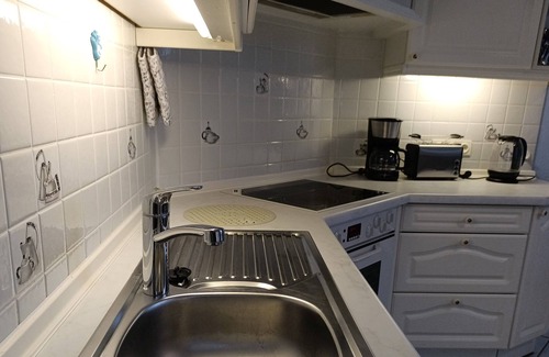 Salzhemmendorf Apartment | Vacation apartment - Weserbergland - own entrance - garden - fence - dogs possible
