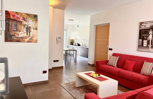 Riva del Garda Apartment | Vacation apartment Riva del Garda - 3 bedrooms, garden, parking, W-Lan