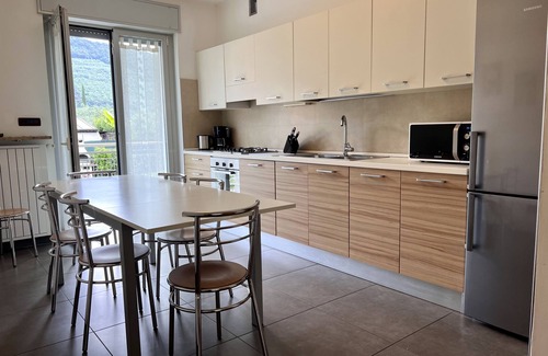Riva del Garda Apartment | Vacation apartment Riva del Garda - 3 bedrooms, garden, parking, W-Lan