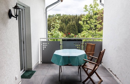 Alertshausen Apartment | Vacation apartment 57m2 with covered balcony