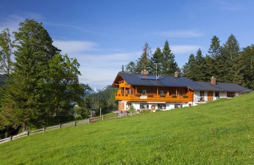 Berchtesgaden Apartment | Vacation apartment Watzmann, for 2-4 persons, two separate bedrooms