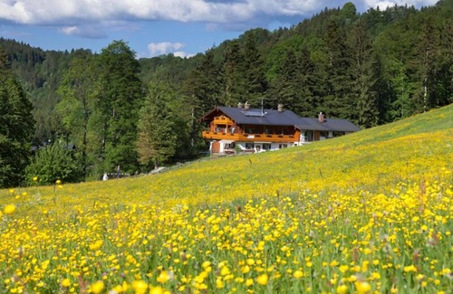 Berchtesgaden Apartment | Vacation apartment Watzmann, for 2-4 persons, two separate bedrooms