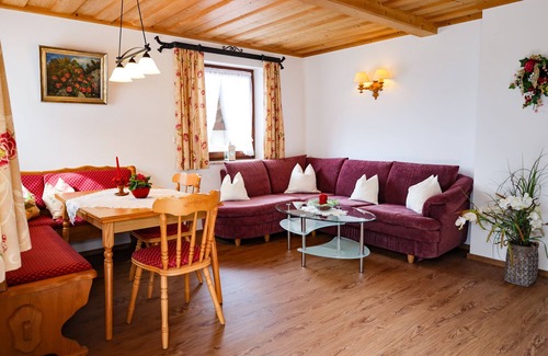 Oberau Apartment | Vacation apartment Kehlstein, 65sqm for 2-4 persons, balcony