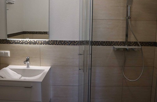 Forst Cottage | Vacation apartment 1 - Pension Am Waldgürtel