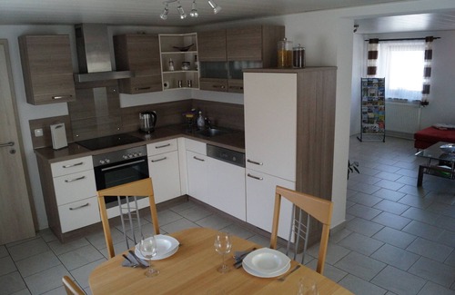 Niederalteich Apartment | Vacation apartment 1, Denk family, 120m² central location, directly on the blue Danube