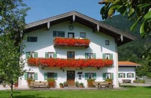 Schleching Apartment | Vacation apartment 1, up to 5 persons, 65 sqm, 2 separate bedrooms