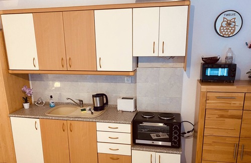 Flogita Apartment | Vacation apartment 100m to the beach in Nea Flogita