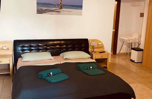 Flogita Apartment | Vacation apartment 100m to the beach in Nea Flogita