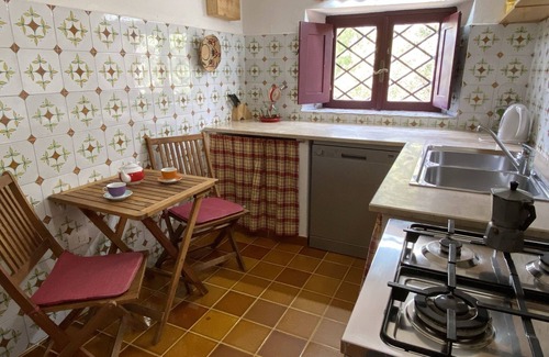 Galtelli Apartment | Vacation apartment 3 bedrooms, family-friendly, close to the sea, nature