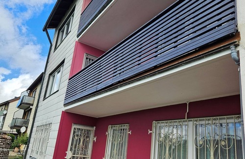 Roeslau Apartment | Vacation apartment 3 in Haus Ludwigsfelder with 2 bedrooms, free WiFi and parking space
