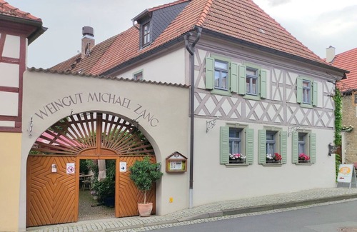 Sommerach Apartment | Vacation apartment (35sqm) for 2 people with free WLAN