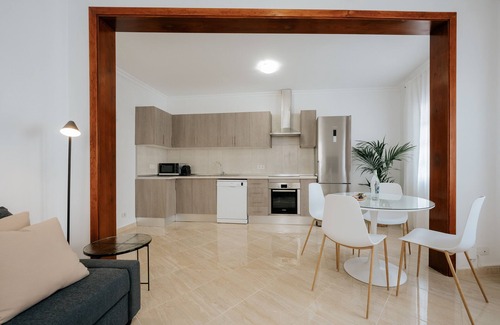 Adeje Apartment | Vacation Apartment '4 Esquinas Adeje Home 1' with Private Terrace, Balcony and Wi-Fi