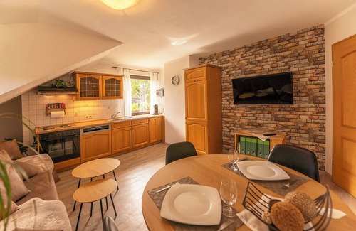Moosbach Apartment | Vacation apartment (52 sqm) with balcony, view of the Pfreimd river