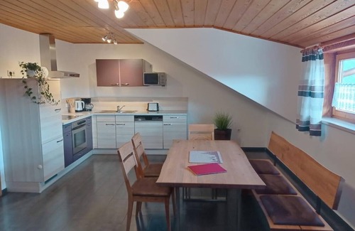 Kollnburg Apartment | Vacation apartment (65sqm) with east-facing balcony and south-west-facing balcony