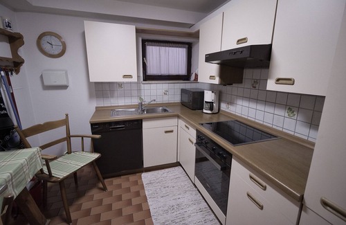 Laufen Apartment | Vacation apartment 76 sqm, basement, 1 bedroom, living-dining room, kitchen, separate WC