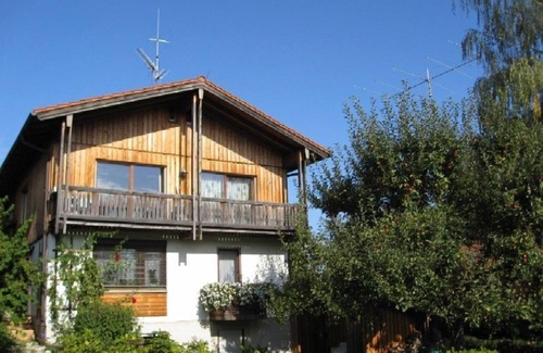 Laufen Apartment | Vacation apartment 76 sqm, basement, 1 bedroom, living-dining room, kitchen, separate WC