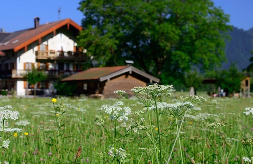 Ruhpolding Apartment | Vacation apartment 88 sqm, Kienberg, balcony, kitchen, 2 bedrooms, living room/bedroom