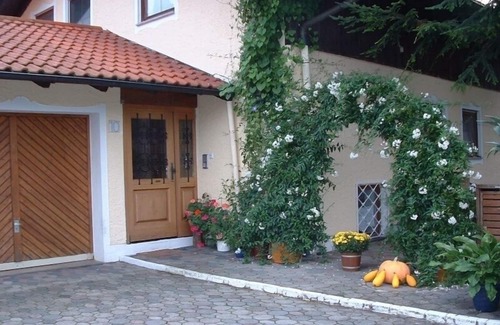 Laufen Apartment | Vacation apartment 90 sqm, 3 bedrooms up to 5 persons, eat-in kitchen