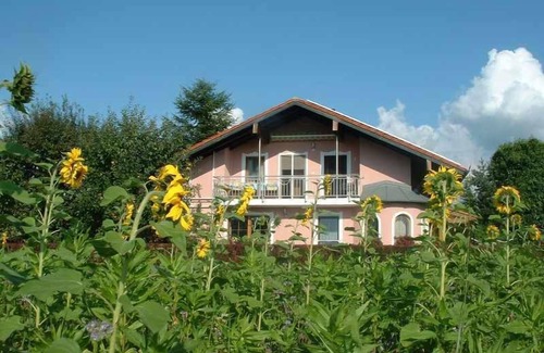 Laufen Apartment | Vacation apartment 90 sqm, 3 bedrooms up to 5 persons, eat-in kitchen