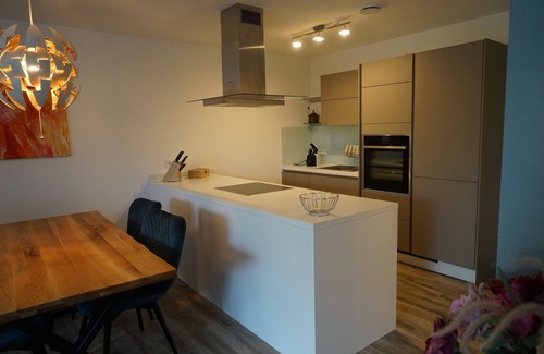 Wolkersdorf Apartment | Vacation apartment Abendsonne for up to four people