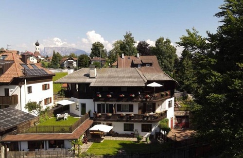 Soprabolzano Apartment | Vacation apartment Alpenkaiser in Oberbozen + Ritten Card