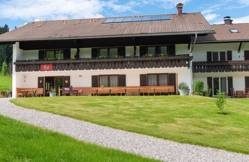 Rofleuten Apartment | Vacation apartment Almgspür - Guesthouse Sonnenplatzerl