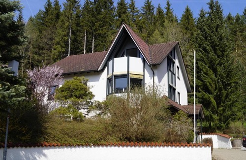 Pfeffingen Apartment | Vacation apartment Am Irrenbächle, 68sqm, attic, 2 bedrooms, balcony, max. 4 persons