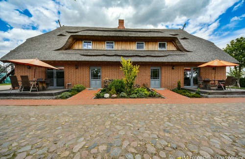 Malchin Apartment | Vacation apartment/apartment for 6 guests with 150m² in Remplin (122552)