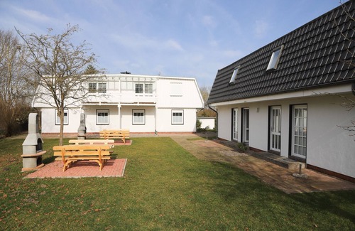 Putbus Apartment | Vacation apartment/apartment for 5 guests with 48m² in Putbus (296634)