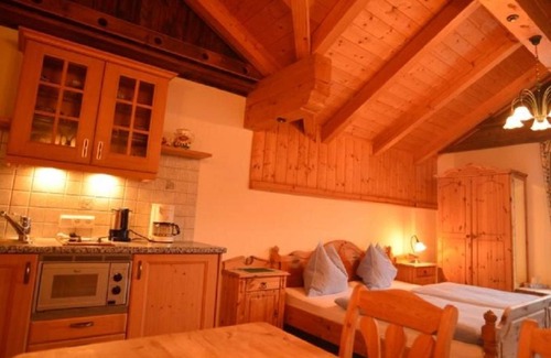 Obervellach House | Vacation apartment Goldeck - Almgasthof Himmelbauer