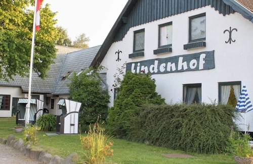 Steinberg Apartment | Vacation apartment Baltic Sea view at Landhaus Habernis - Lindenhof