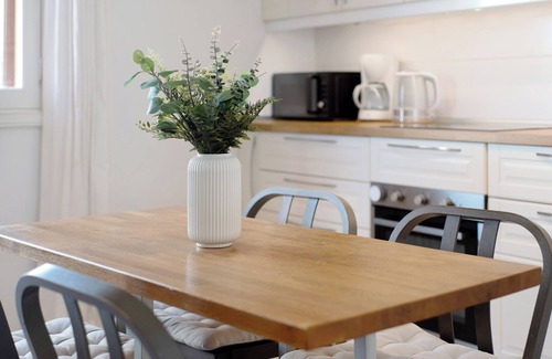 Telde Apartment | Vacation Apartment 'Balcon de Porteria' with Mountain View, Balcony and Wi-Fi