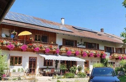 Untershofen Apartment | Vacation apartment Bergblick