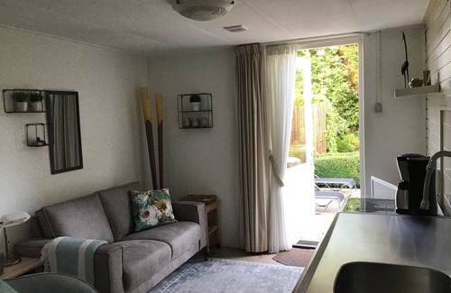 De Koog Apartment | Vacation apartment close to the beach, forest/dunes oppositePre-post season E.495.