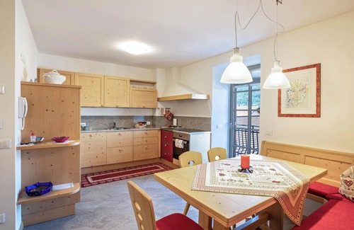 Tesero Apartment | Vacation Apartment Casa Stella with Balcony, Mountain View & Wi-Fi