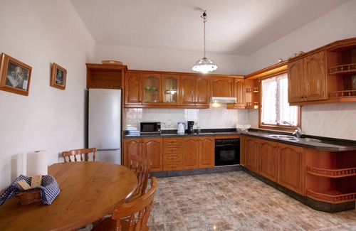 La Sabinita Apartment | Vacation Apartment 'Casa Manuni' with Private Terrace, Balcony and Wi-Fi